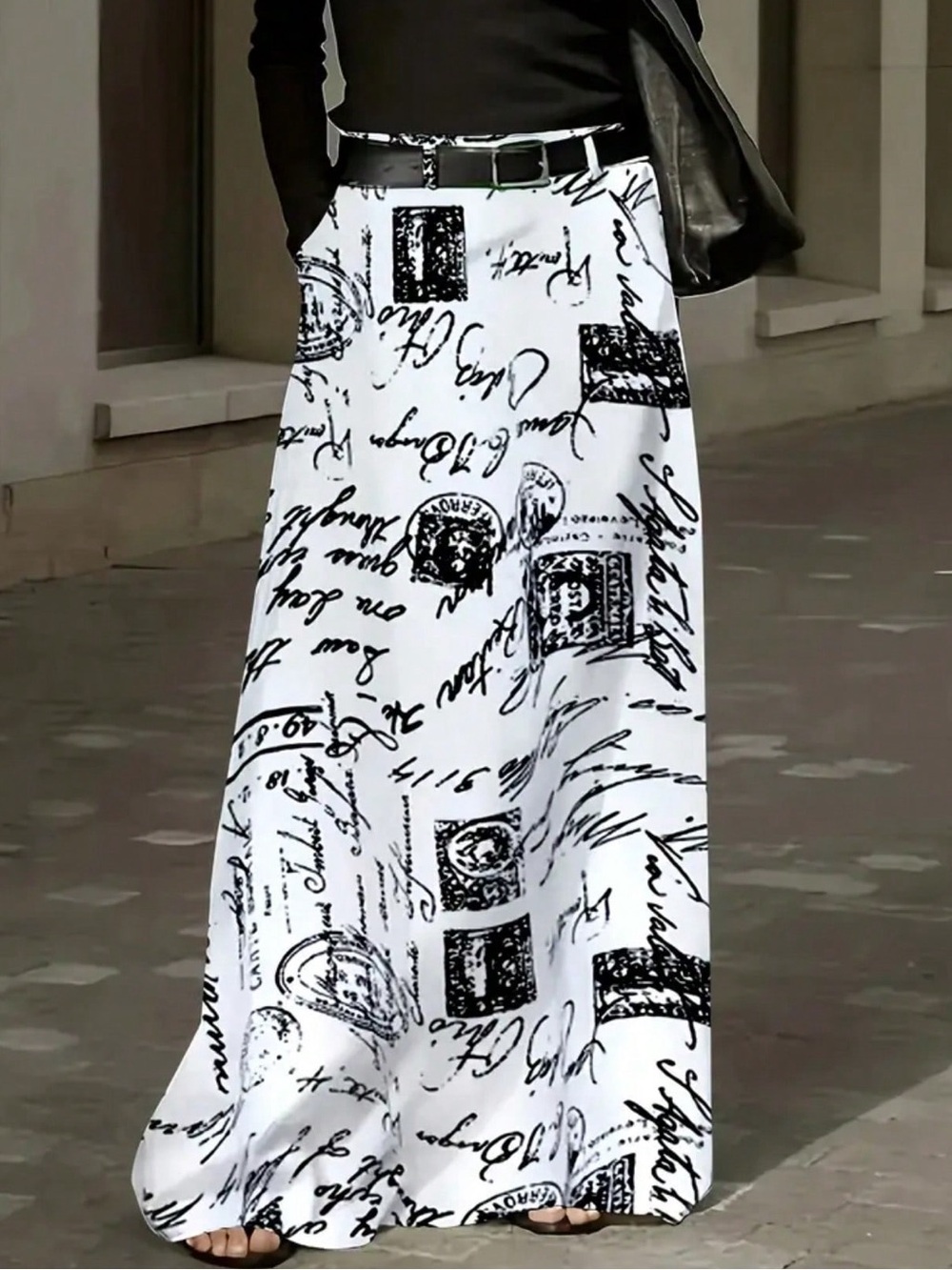 Women's Black & White Script-Print Maxi Skirt - Unbranded - Picture 4 of 5